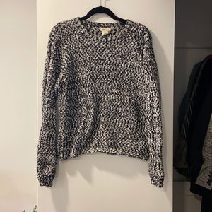 Black and white crew neck Sweater